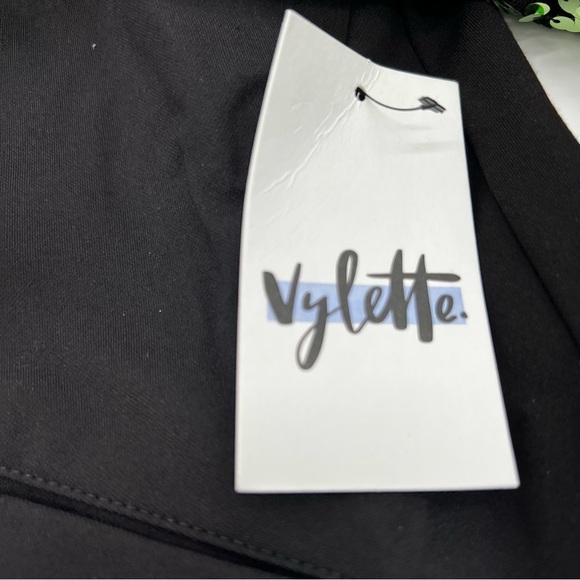 Vylette Rainbow Sequin Bomber Jacket – Size M – NWT – Kohl’s – $68 MSRP - Picture 5 of 12